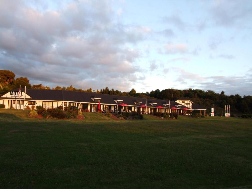 Chelmswood Motel Taupo Exterior photo